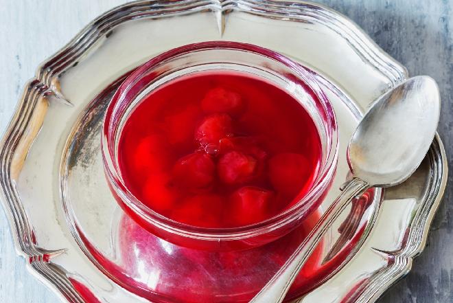 Kompot w restauracji: jak go elegancko wypić/zjeść?