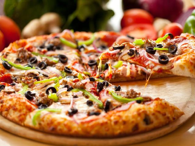 Idealna włoska pizza: oryginalny przepis - Beszamel.se.pl