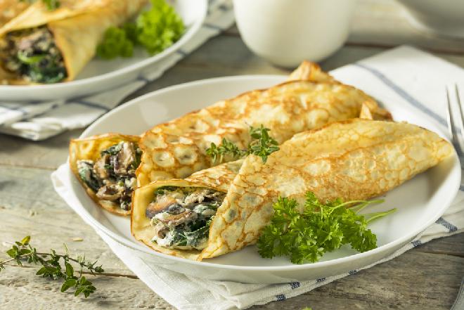 Wytrawne naleśniki: pieczarki, szpinak, feta